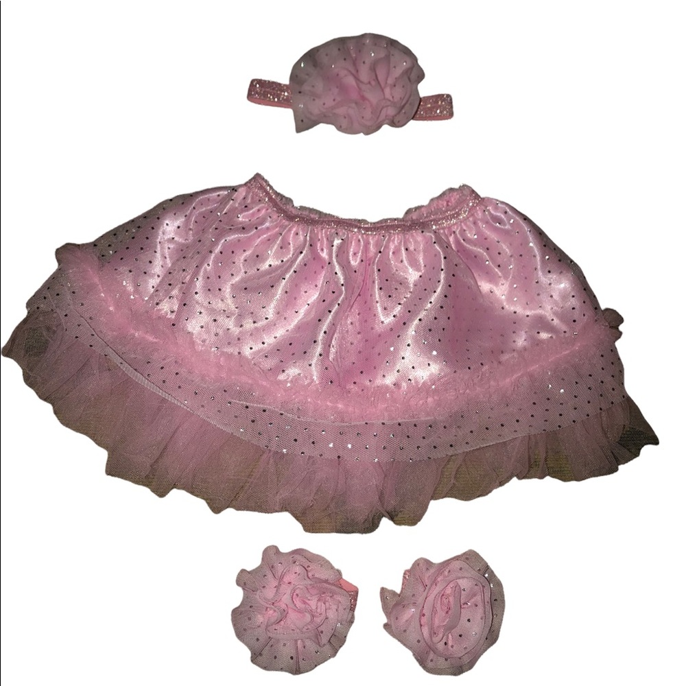 Newborn Size 0-6M tutu with shoes and headband